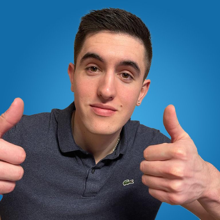 Erwan Crepin Developpeur, Graphiste et Monteur vidéo Topadev Expert en graphisme et montage video Erwan